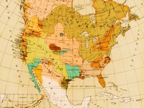Mexico's Nearshoring Potential: Map of Mexico with arrows from other countries symbolizing nearshoring