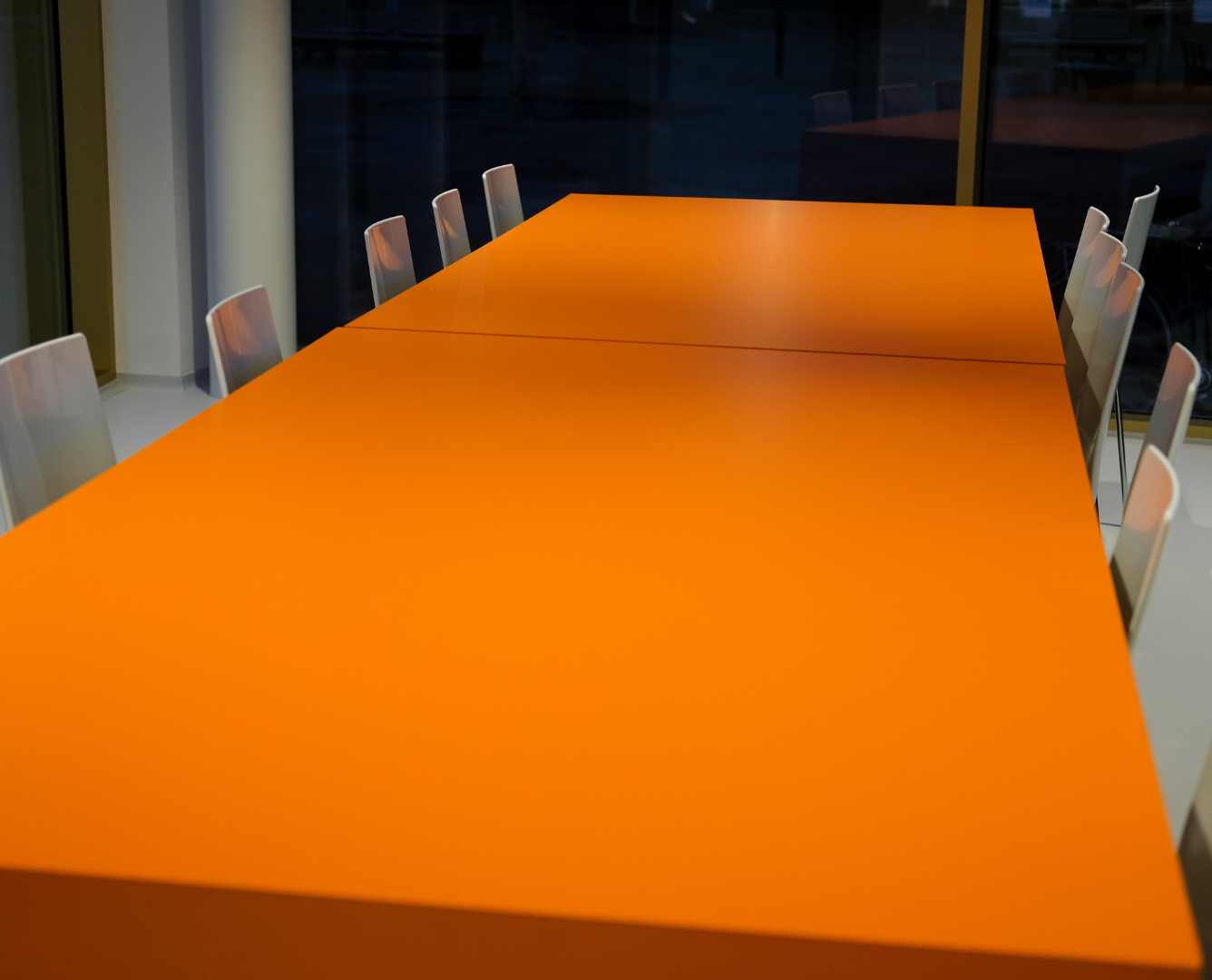 Board Executive Search: Boardroom table awaiting new members