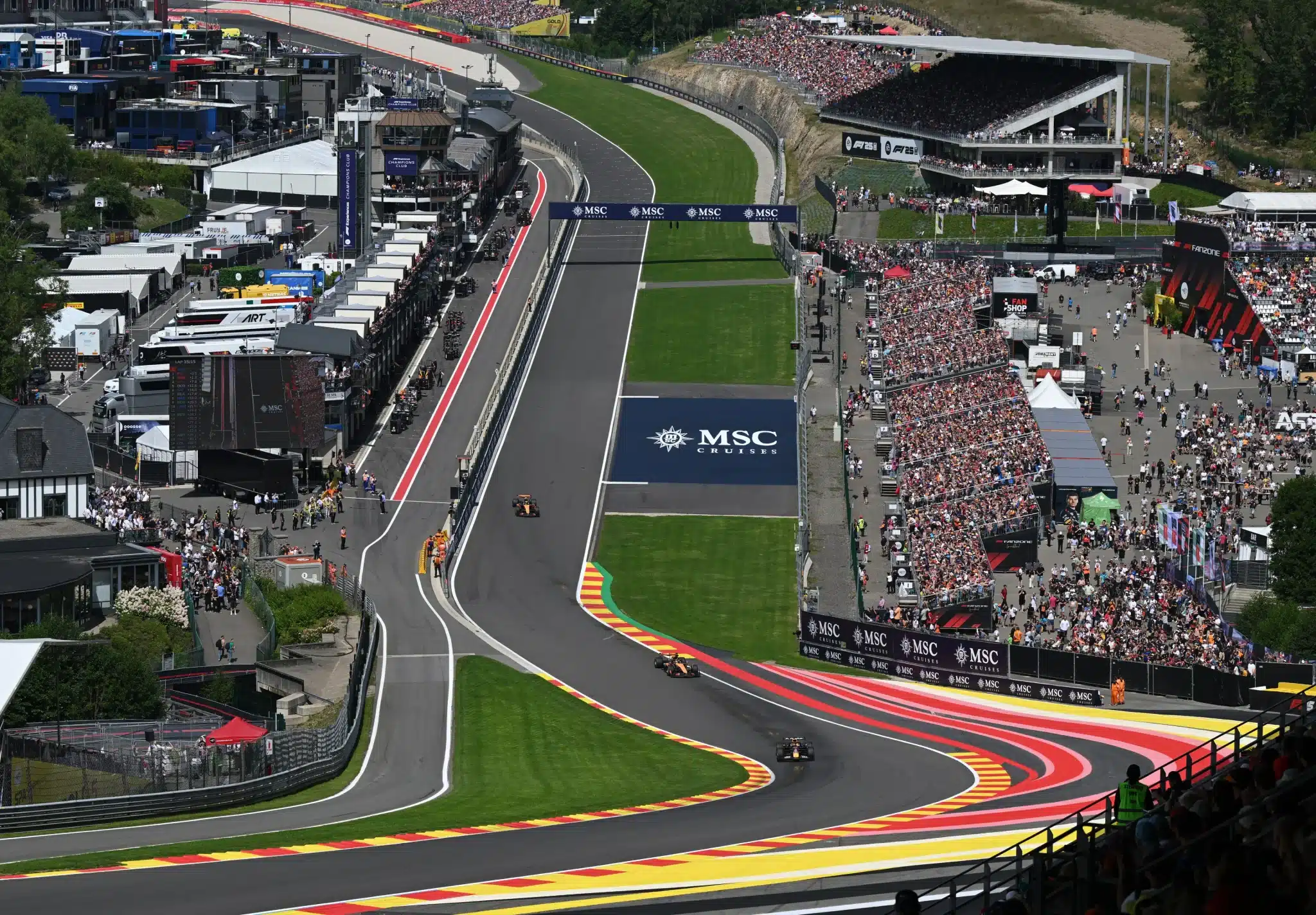 F1 track boundary lines guiding high-performance racing, representing how clear cultural track limits enable cross-border executive success