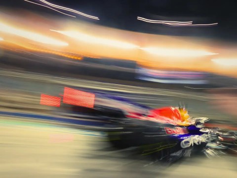 F1 car in full race configuration versus bare chassis illustrating enterprise vs startup sales conditions