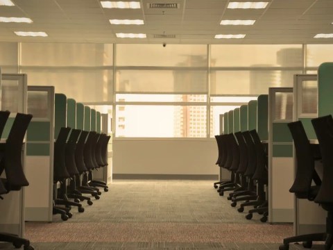 Founder network hiring ceiling showing how an early-stage network limits executive recruiting as a company scales